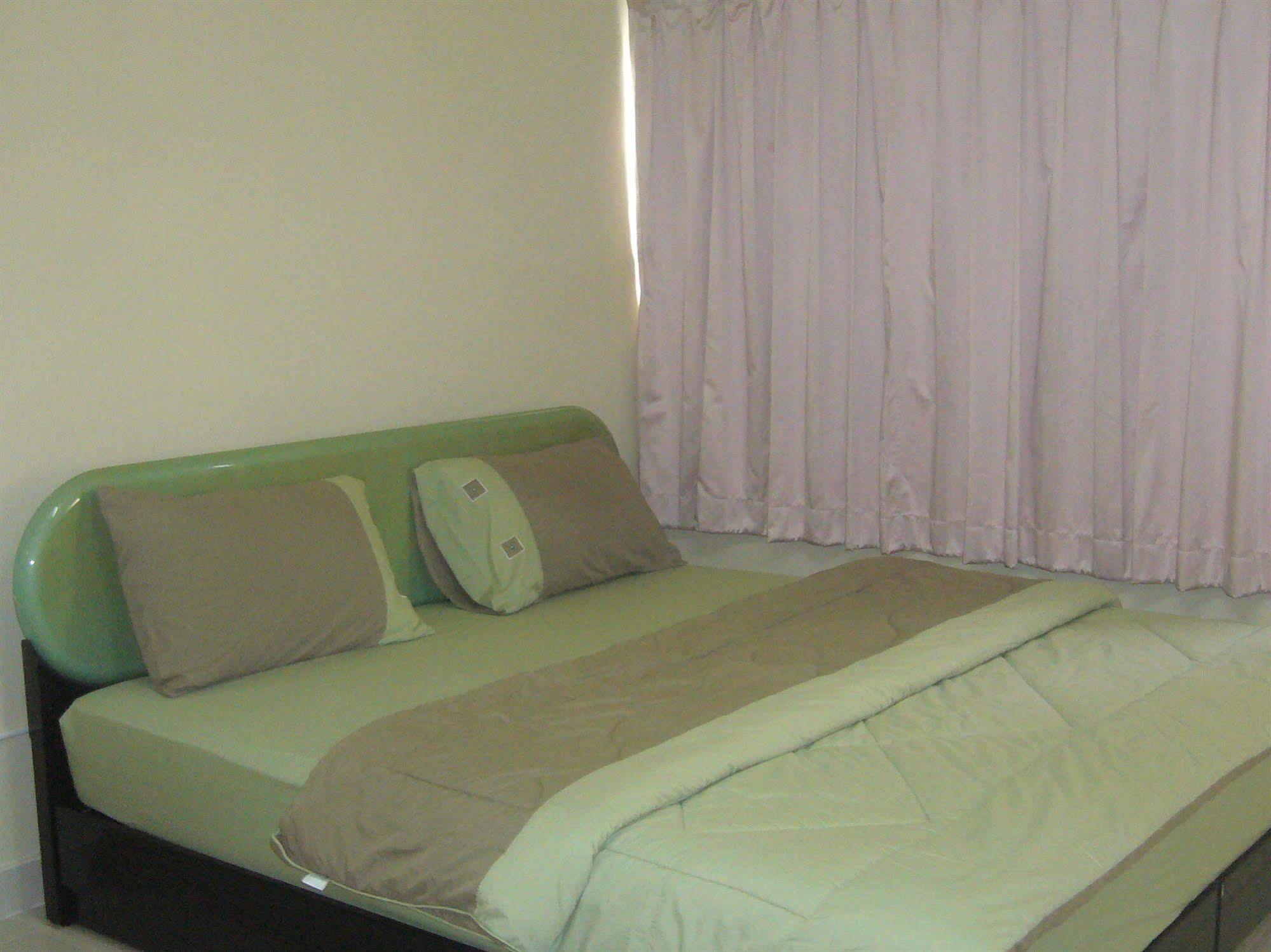 Impact Muang Thong Thani Service Condominium Pak Kret Esterno foto